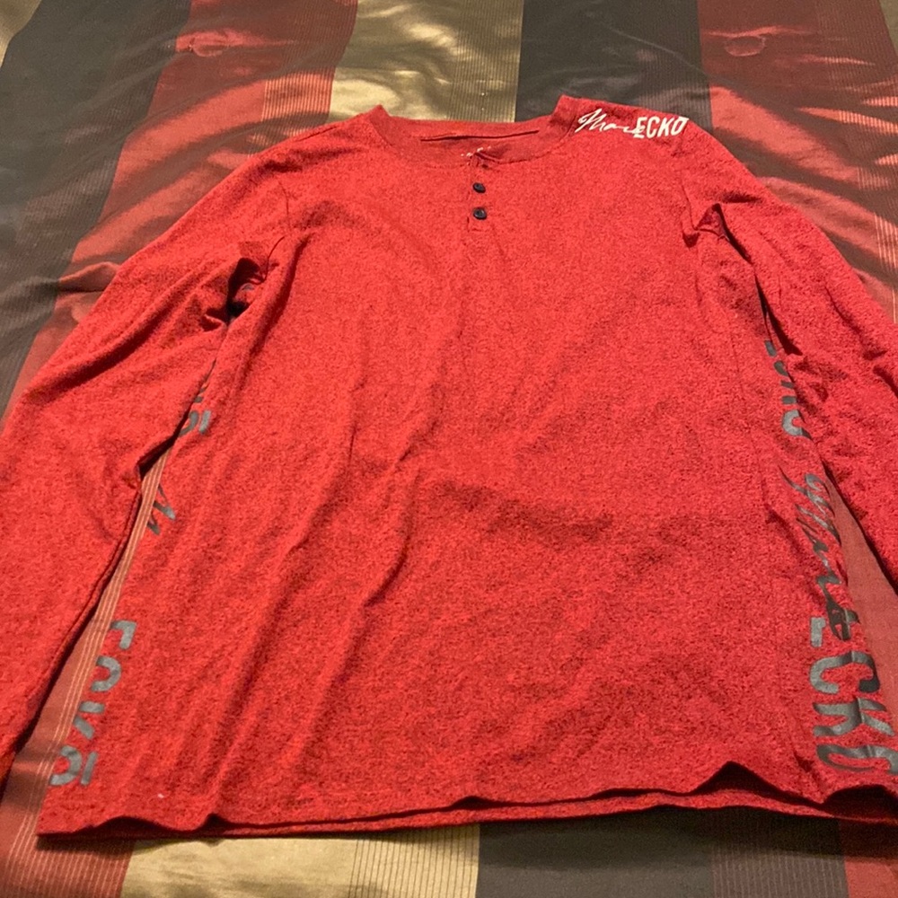 An ECKO long sleeve shirt. Size: Small